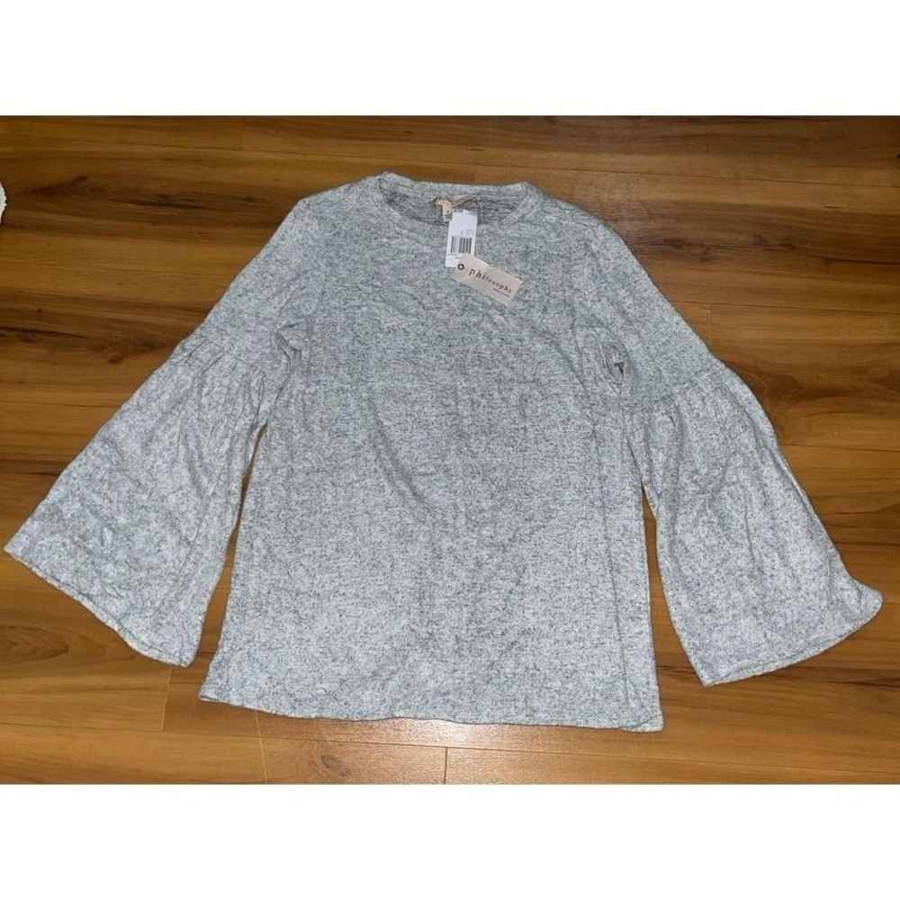 Womens Nwt Philosophy Gray Bell Sleeves Shirt Sweater - Picture 1 of 5